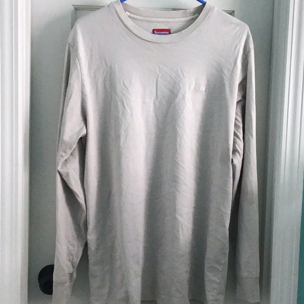 Supreme shirt